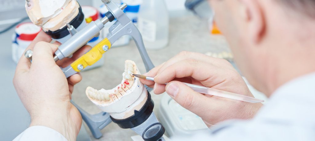 Get Dental Implant Solutions at an Affordable Prosthodontist Office