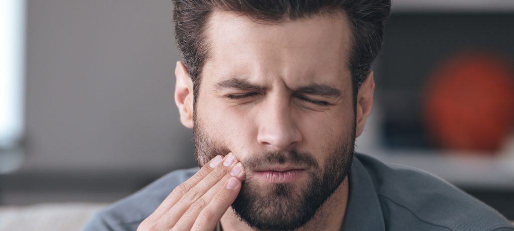 Why You Shouldn’t Ignore These Tooth Infection Symptoms