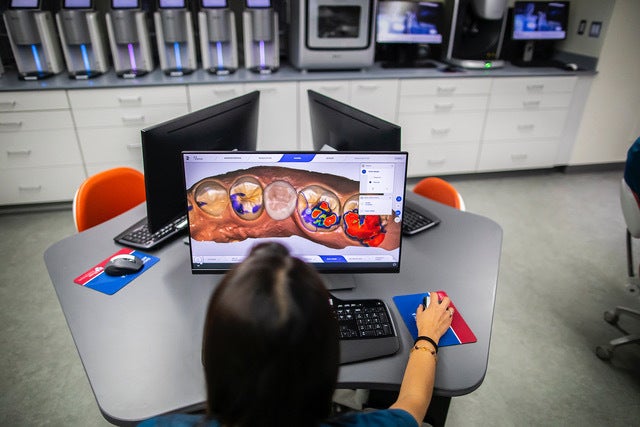 How Dental Technology is Helping Patients Transform Their Smiles